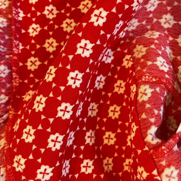 bash blouse - Picture 5 of 6